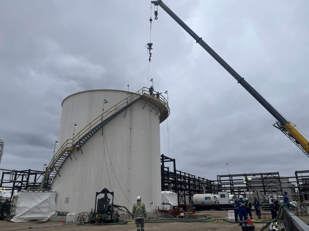 Pitbull Energy Services Expands Legacy: A Bold Entry into the Industrial Cleaning Market